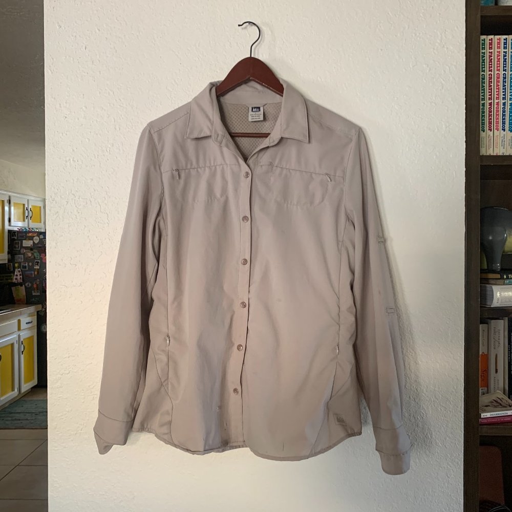 REI Hiking Shirt Vented Outdoor Camping Long Sleeve Shirt